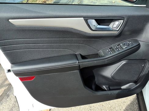 Certified 2022 Ford Escape SEL image 13