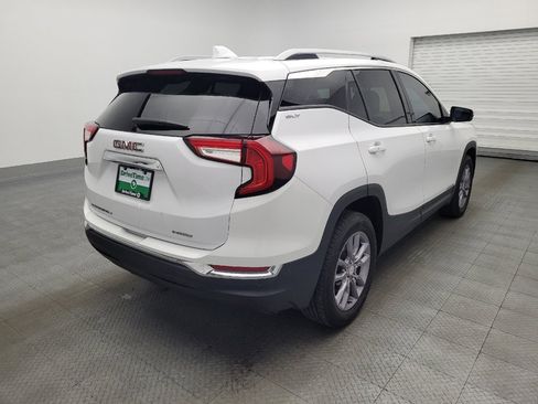 Used 2023 GMC Terrain SLT image 9