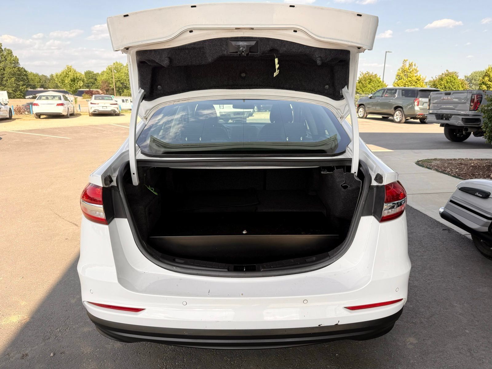 Used 2019 Ford Fusion SE FWD image 37