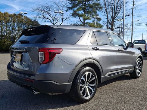 Certified 2022 Ford Explorer ST-Line image 10