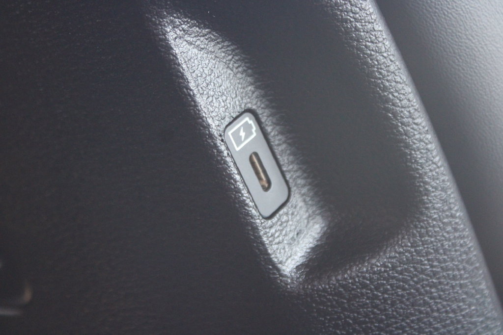 Used 2023 Kia Telluride SX Prestige X-Pro AWD/4WD image 32