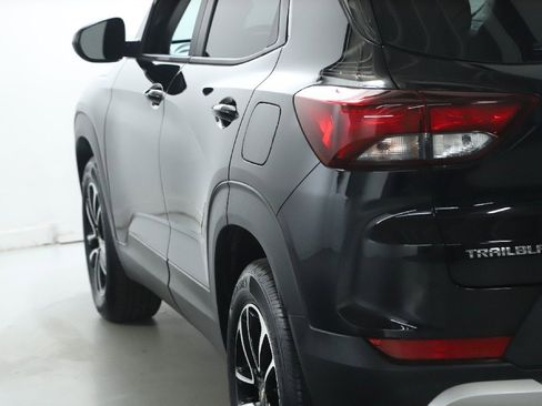 Used 2025 Chevrolet TrailBlazer LT image 41