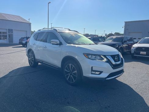 Used 2019 Nissan Rogue SL w/ Premium Package AWD/4WD image 7