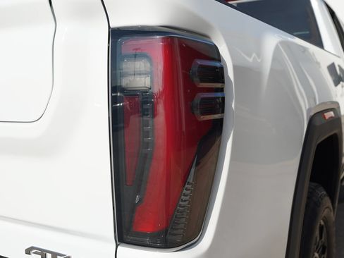 New 2026 GMC Sierra 2500 AT4 w/ AT4 Premium Plus Package AWD/4WD image 21