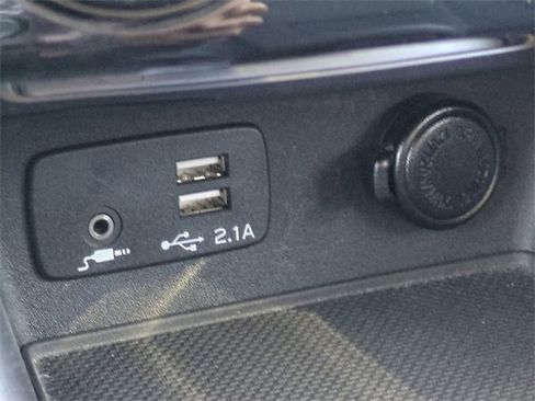 Used 2019 Subaru Forester Premium image 26