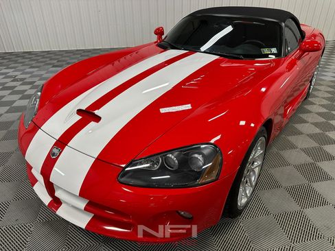 Used 2004 Dodge Viper SRT-10 image 6