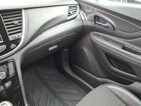Used 2022 Buick Encore Preferred w/ Safety Package AWD/4WD image 22