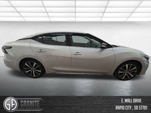 Used 2023 Nissan Maxima SV w/ Floor Mat Group image 4