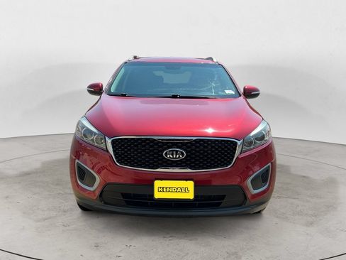 Used 2016 Kia Sorento FWD w/ LX Convenience Package image 2