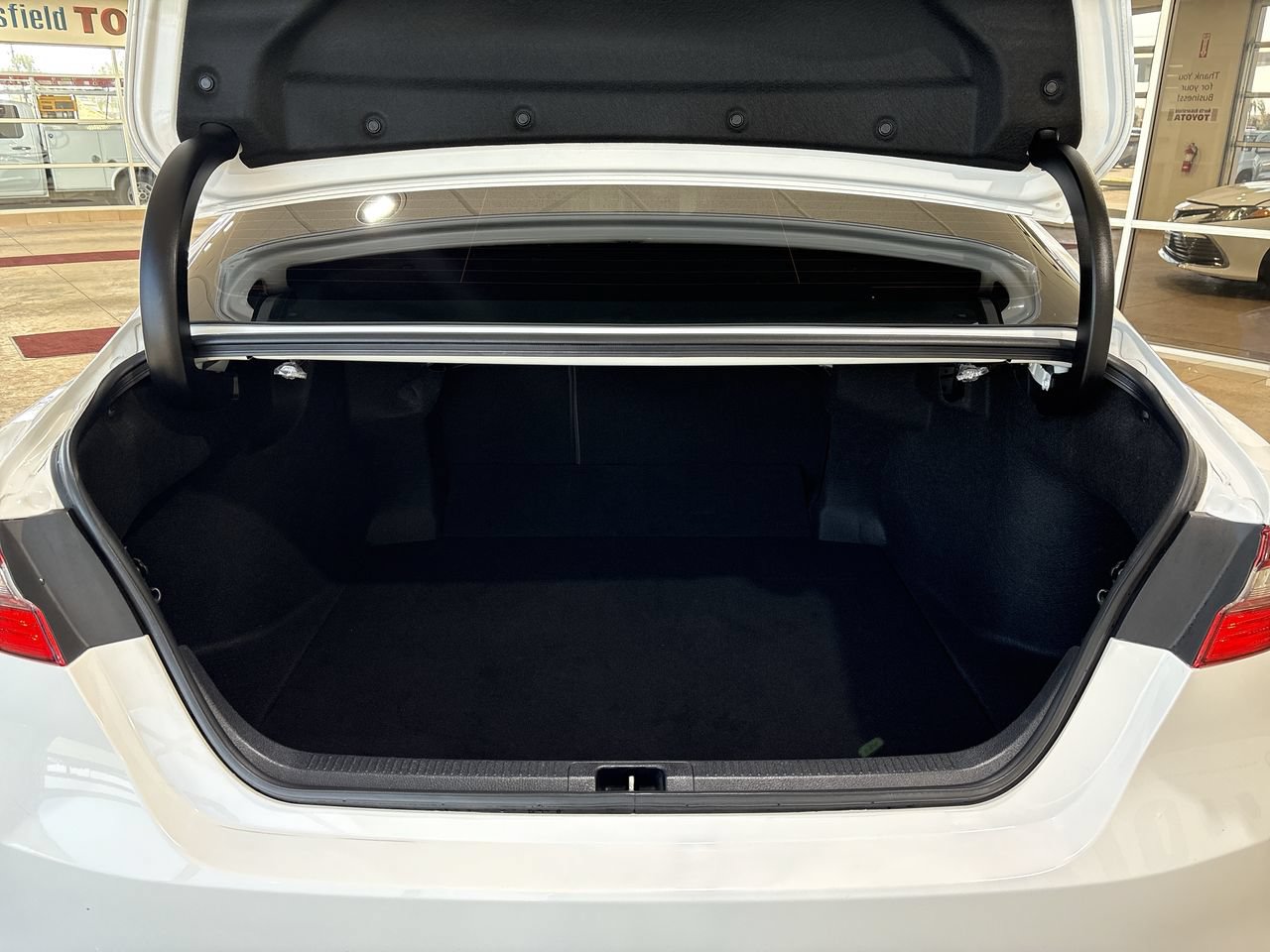 Certified 2022 Toyota Camry LE FWD image 23