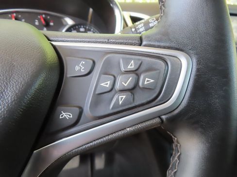 Used 2023 Chevrolet Equinox LT w/ Driver Convenience Package image 25