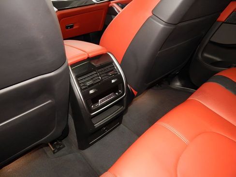 Used 2021 BMW X5 M w/ Competition Package AWD/4WD image 26