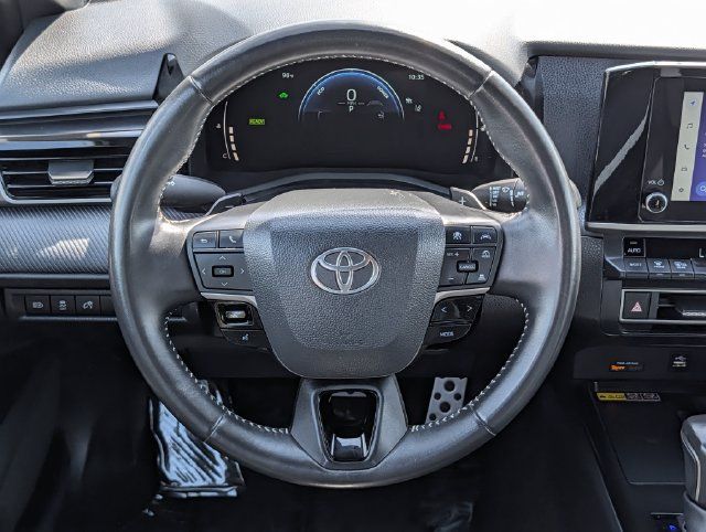 Used 2025 Toyota Camry SE FWD image 13