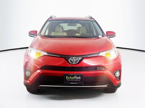 Used 2016 Toyota RAV4 XLE FWD image 2