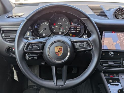 Certified 2024 Porsche Macan AWD/4WD image 15