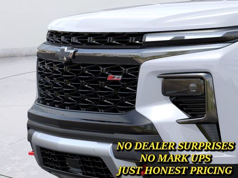New 2026 Chevrolet Traverse Z71 w/ Enhanced Driving Package AWD/4WD image 13