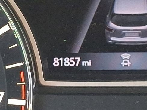 Used 2020 Nissan Pathfinder SL image 21