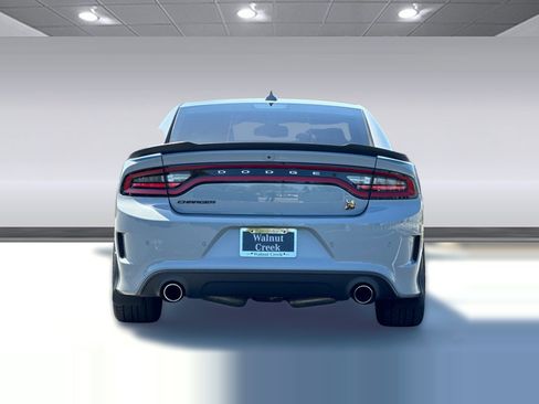 Used 2022 Dodge Charger Scat Pack w/ Dynamics Package RWD image 9