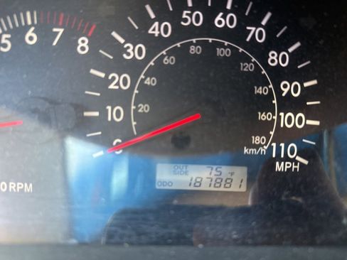 Used 2005 Toyota Corolla CE FWD image 17