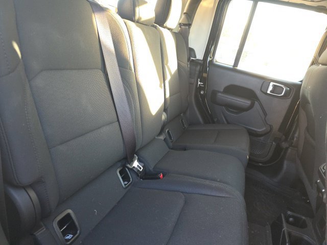 Used 2022 Jeep Gladiator Sport AWD/4WD image 11