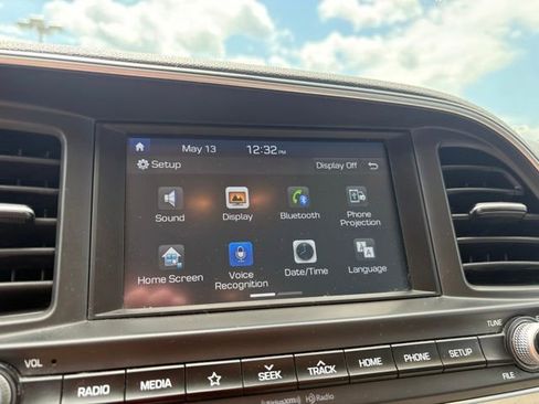 Used 2019 Hyundai Elantra SEL FWD image 16