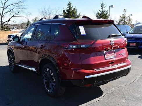 New 2026 Nissan Rogue Platinum image 7