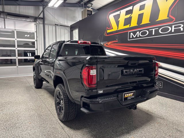 Used 2024 GMC Canyon Elevation w/ Elevation Premium Package AWD/4WD image 18