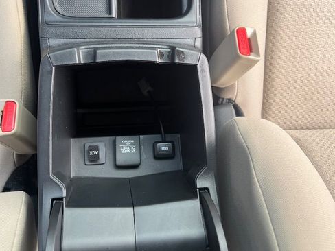 Used 2015 Honda CR-V LX image 26