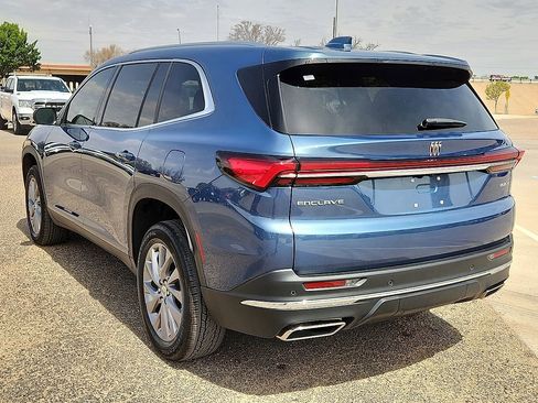 Used 2025 Buick Enclave Preferred image 2