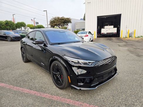 New 2025 Ford Mustang Mach-E GT image 4