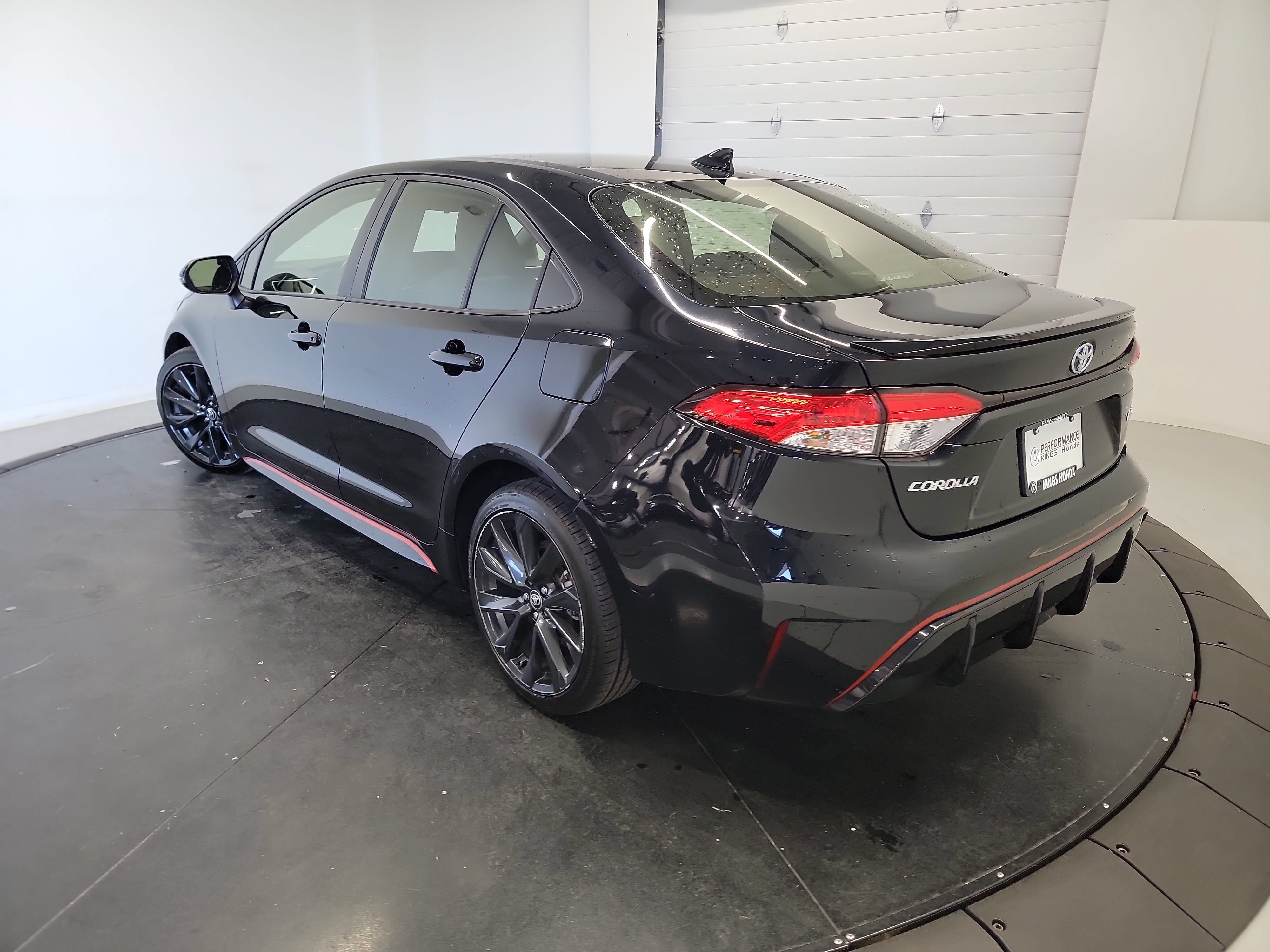 Used 2023 Toyota Corolla SE FWD image 6