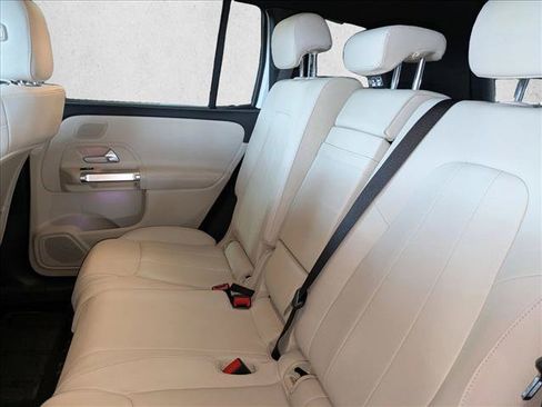Certified 2025 Mercedes-Benz GLB 250 4MATIC image 20