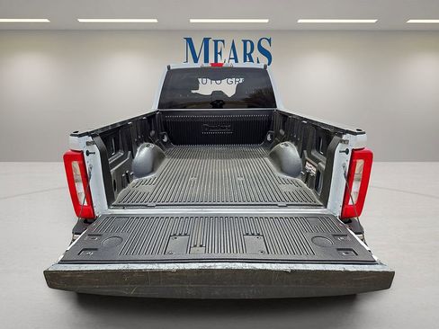 Used 2024 Ford F250 XLT w/ FX4 Off-Road Package image 12