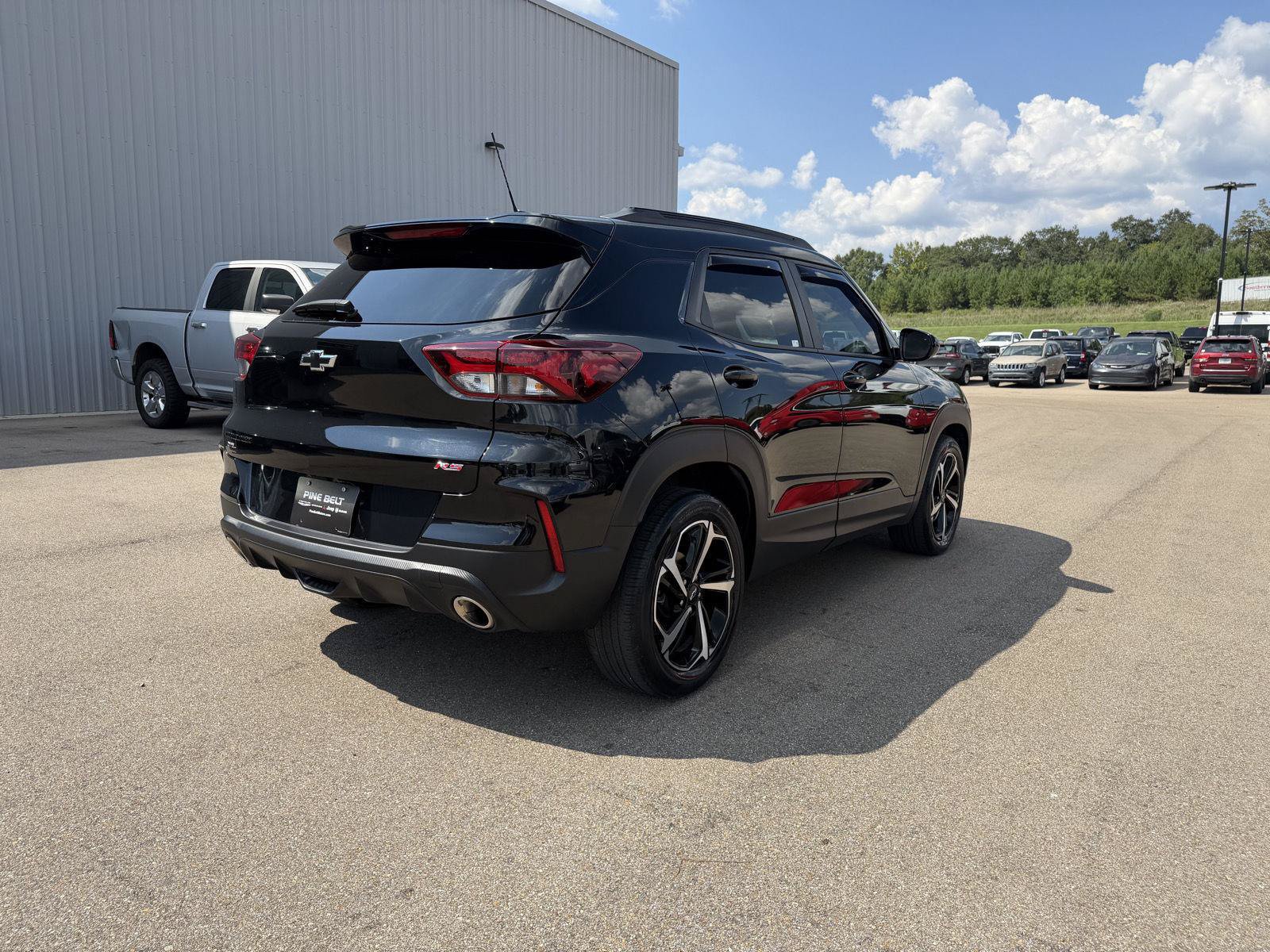Used 2023 Chevrolet TrailBlazer RS w/ Convenience Package FWD image 6