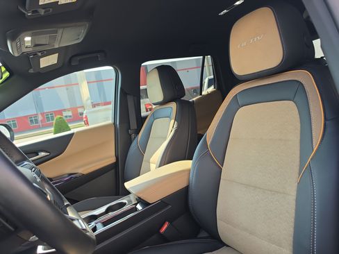 Used 2026 Chevrolet Equinox ACTIV w/ LPO, Floor Liner Package AWD/4WD image 12