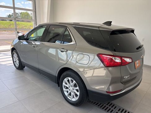Used 2019 Chevrolet Equinox LT AWD/4WD image 2