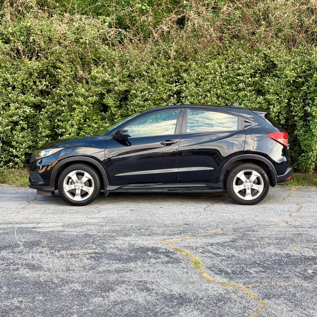 Used 2019 Honda HR-V LX image 1