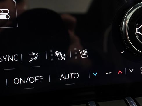 Used 2026 GMC Yukon XL AT4 Ultimate image 27