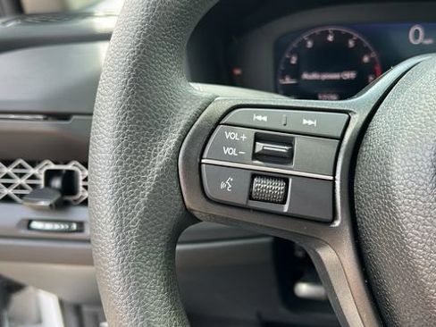 New 2025 Honda Accord LX image 9