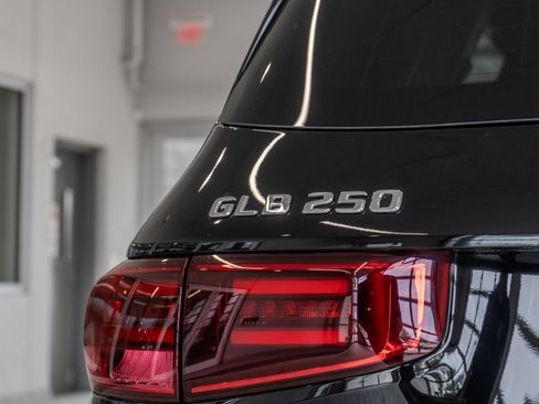 New 2026 Mercedes-Benz GLB 250 4MATIC image 22