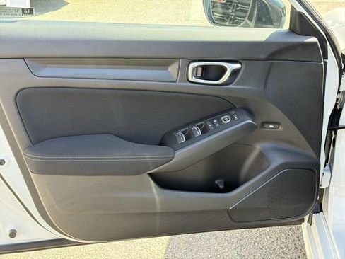 Used 2025 Honda Civic Sport image 19