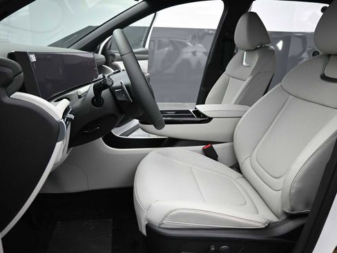 New 2026 Hyundai Tucson Limited image 15