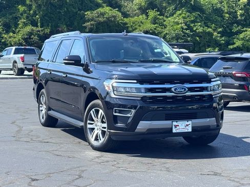 Used 2024 Ford Expedition Max Limited RWD image 1