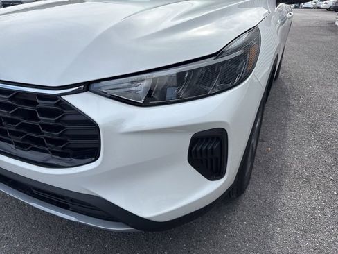 New 2025 Ford Escape ST-Line w/ Equipment Group 301A image 9