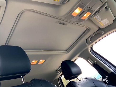 Used 2025 MAZDA CX-5 AWD 2.5 S w/ Preferred Package image 13