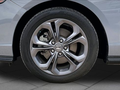 Used 2024 Honda Accord EX-L image 11