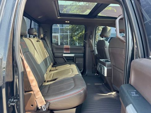 Used 2015 Ford F150 King Ranch w/ Equipment Group 601A Luxury AWD/4WD image 22