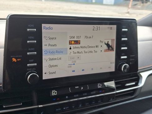 Used 2023 Toyota Sienna XSE image 20