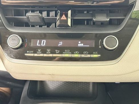 Used 2023 Toyota Corolla LE FWD image 13