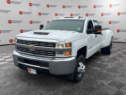 Used 2018 Chevrolet Silverado 3500 W/T w/ WT Convenience Package AWD/4WD image 1
